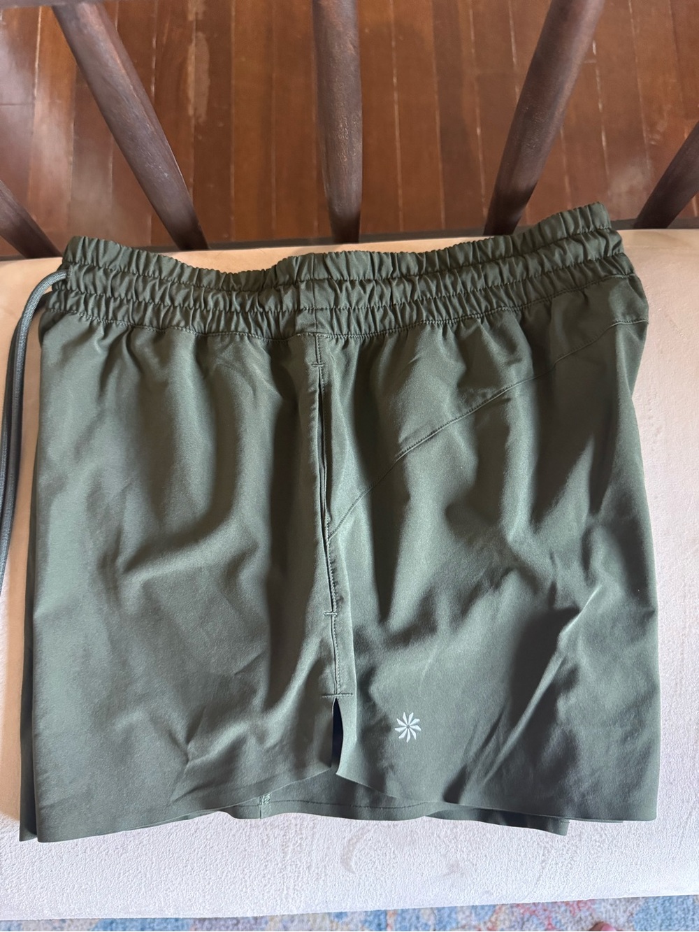 Athleta Men's Olive Athletic Drawstring Shorts